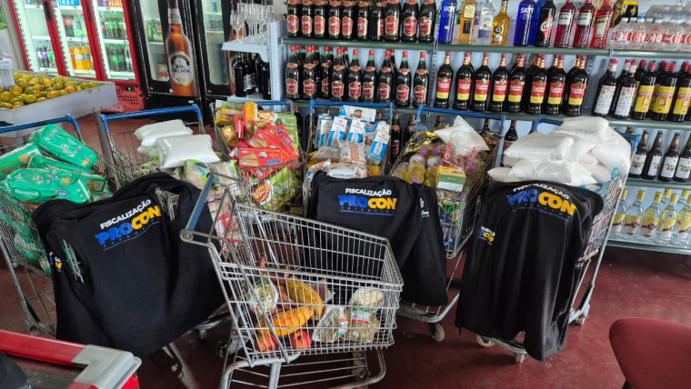 Procon apreende mais de 700 produtos vencidos em mercado de Cristalândia