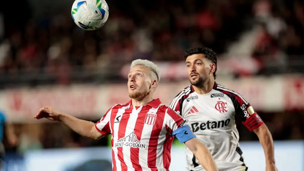 Flamengo supera pressão na Argentina e avança nos pênaltis à semifinal da Libertadores