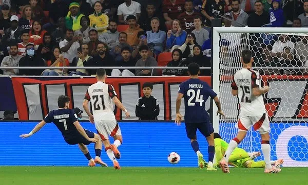 PSG é campeão intercontinental 