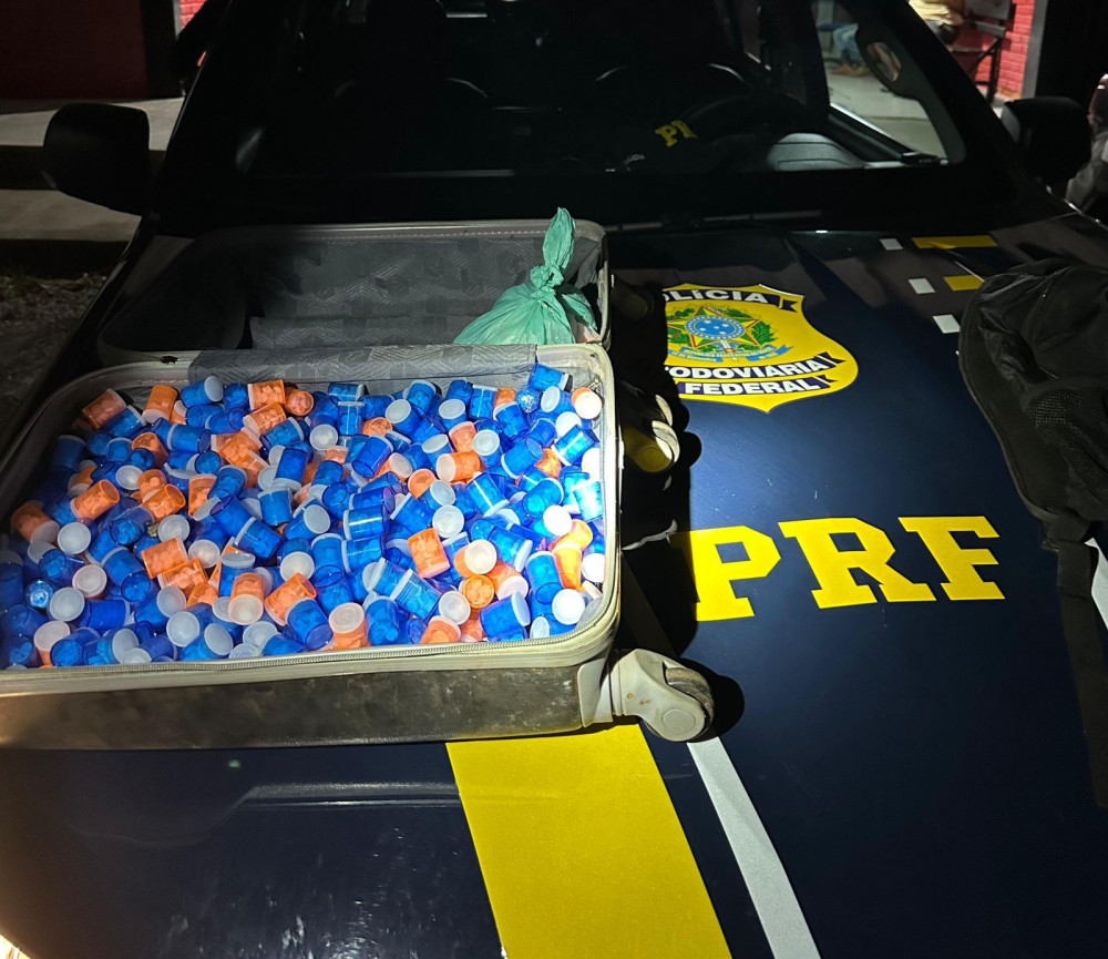 PRF apreende mais de 10 mil comprimidos de anfetamina na BR-153, em Goiás