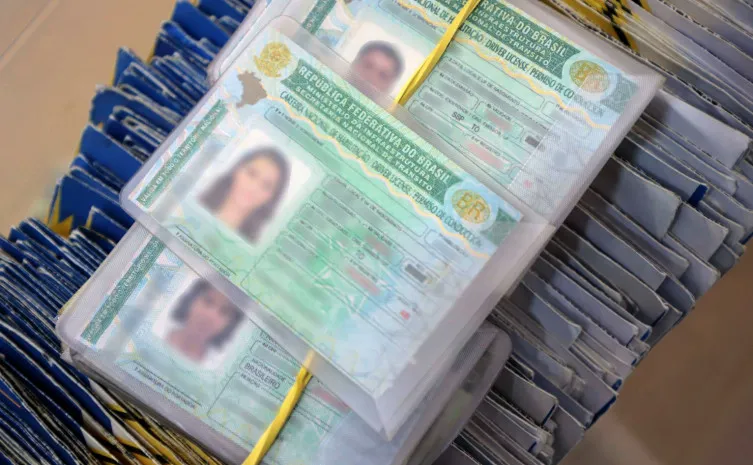 Governo do Tocantins implementa novo formato de emissão da primeira CNH e renovação automática