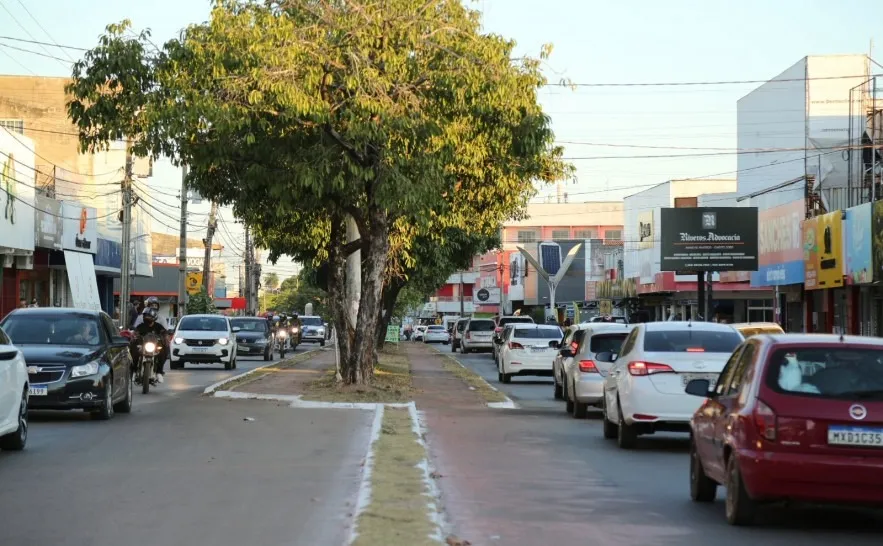 Proprietários de veículos com placas 1 a 5 têm até sexta-feira (31) para pagar o licenciamento sem multas
