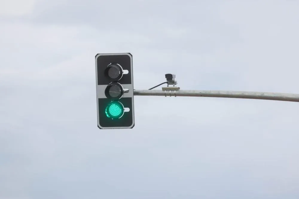 Prefeitura de Palmas inicia implantação de semáforos inteligentes na Capital com câmeras de última geração