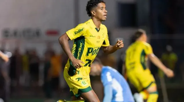 Mirassol surpreende o líder e embola a briga pelo título! Flamengo encosta e zona de rebaixamento pega fogo na 33ª rodada do Brasileirão