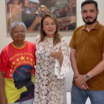 Kátia Abreu se filia ao PT e reforça base do governo federal no Tocantins