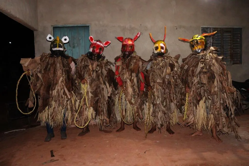 Festa dos Caretas mantém tradição centenária viva em Lizarda