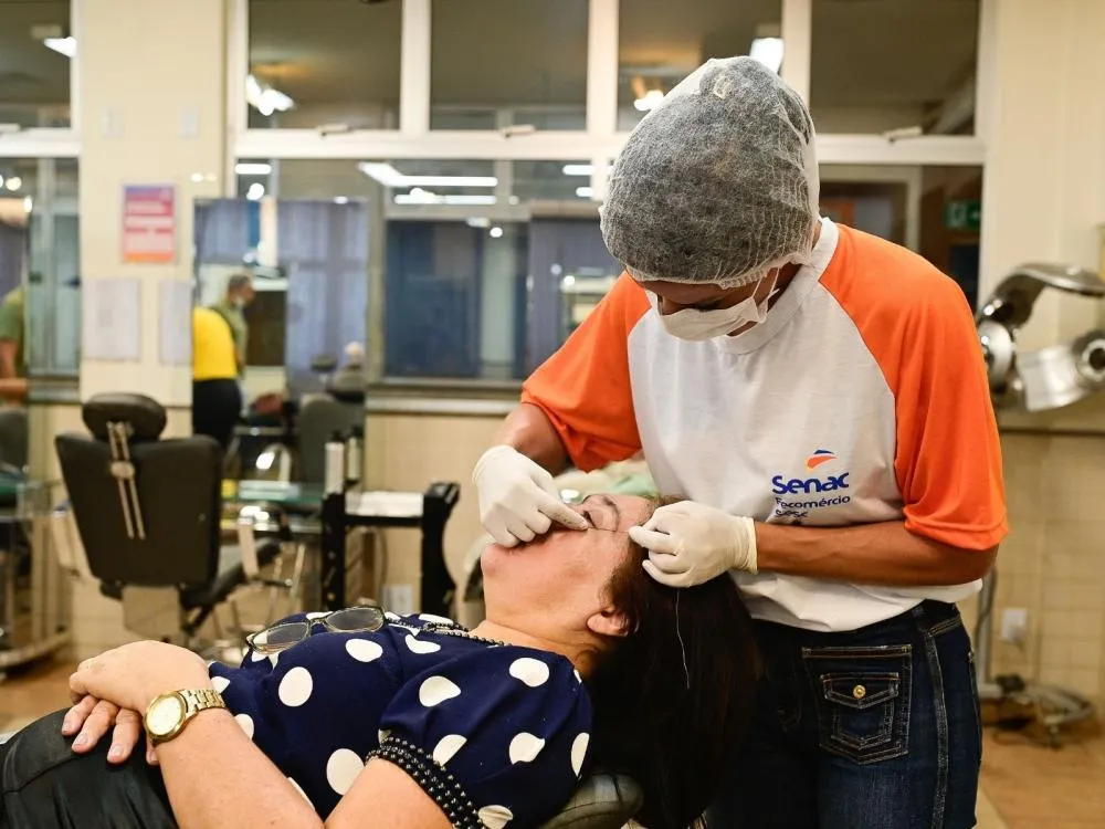 Entre os cursos estão Espanhol Básico, Design de Sobrancelhas e Técnico em Marketing/ FOTO: Divulgação