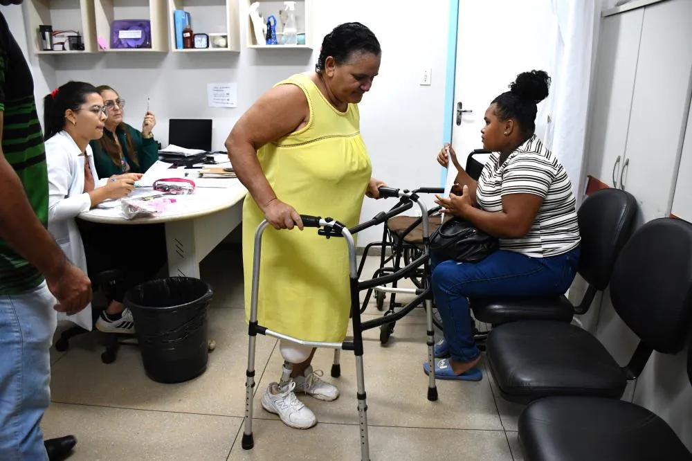 Governo entrega órteses e próteses a pacientes atendidos pelo CER em Palmas