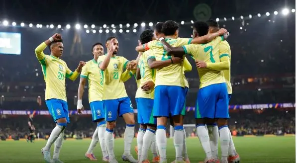 Brasil empata com Tunísia e encerra ano com atuação irregular em amistoso internacional