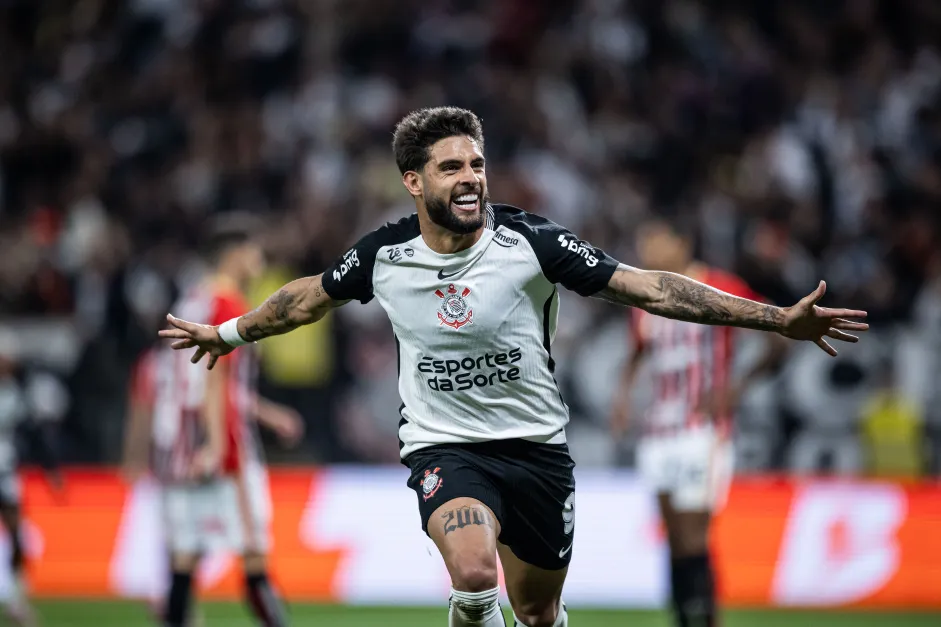 Corinthians vence São Paulo por 3x1 no clássico majestoso